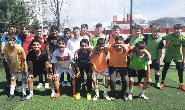 LGS Öncesi Moral Desteği: Kazım Karabekir’de Halı Sahada Motivasyon Maçı
