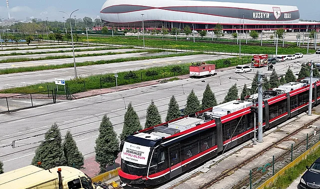 BAŞKAN HALİT DOĞAN: KENT İÇİ ULAŞIMDA YENİ DÖNEM: 12 YENİ TRAMVAYDAN İLKİ SAMSUN’A GETİRİLDİ